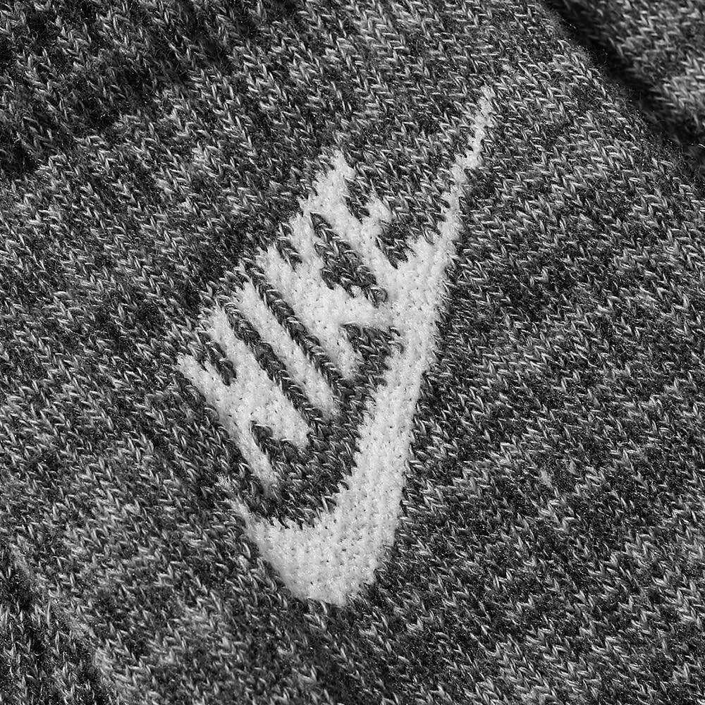 Nike Everyday Plus Cushioned Crew Sock 4 Nike Everyday Plus Cushioned Crew Sock - Image 2
